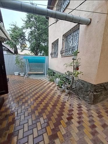 дом с бильярдом: Просторный частный дом с благоустроенным двором. - Планировка — 5