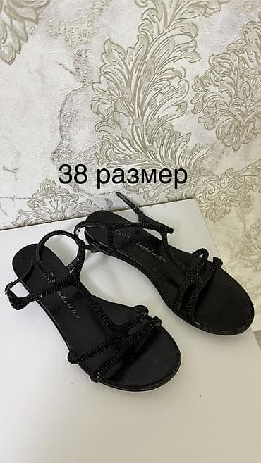 одежда и обувь: Обувь женская, покупала в Италии/Дубаи, размер 37-38, цены от 100 до — 10