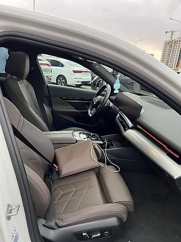 Продажа авто: BMW 5 series: 2023 г., 2 л, Робот, Бензин, Седан — 6