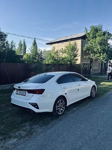 geely monjaro 2024: Kia K3: 2019 г., 1.6 л, Вариатор, Бензин, Седан — 1