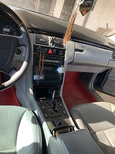 Продажа авто: Mercedes-Benz E-Class: 1999 г., 4.3 л, Автомат, Бензин, Седан — 7