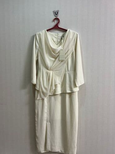 платье на той: Кремовое женское платье миди с драпировкой - Цвет: молочный/айвори - — 1