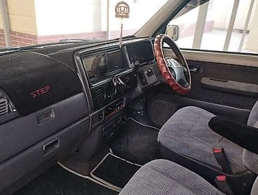 Honda Stepwgn: 2000 г., Автомат, Бензин, Минивэн — 5