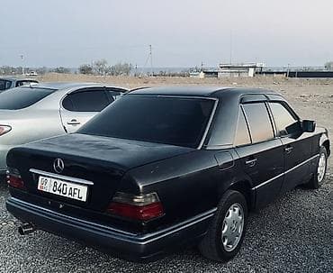 audi 80 сатылат: Mercedes-Benz W124: 1994 г., 2.2 л, Кол менен иштөөчү, Бензин, Седан — 4