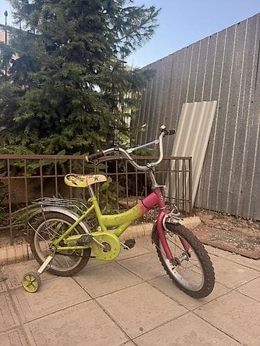 Детский велосипед, 2-колесный, 4 - 6 лет, Для девочки, Б/у