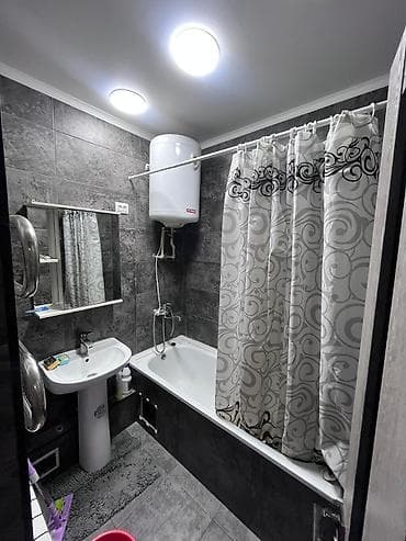нур лофт: 3 комнаты, 64 м², 105 серия, 5 этаж, Евроремонт — 1