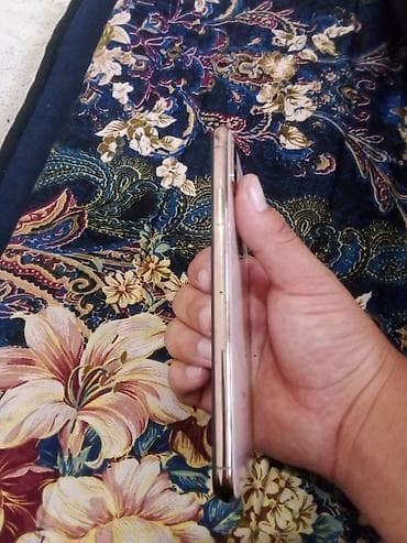 iphone qq: IPhone Xs Max, Золотой — 5