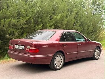 зад: Mercedes-Benz E-Class: 2001 г., 4.3 л, Автомат, Бензин, Седан — 3