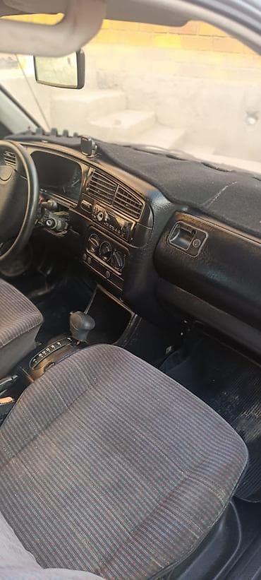 Унаа сатуу: Volkswagen Golf: 1994 г., 1.8 л, Автомат, Бензин, Хетчбек — 2