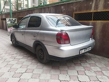 сидушка для машины: Toyota Platz: 1999 г., 1.5 л, Автомат, Бензин, Седан — 1