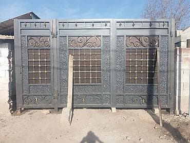 Кованые распашные ворота из металла с декоративными вставками - lalafo.kg да Кованые распашные ворота из металла с декоративными вставками -