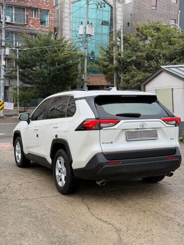 машины за 4000 долларов: Toyota RAV4: 2019 г., 2.5 л, Автомат, Бензин, Кроссовер — 8