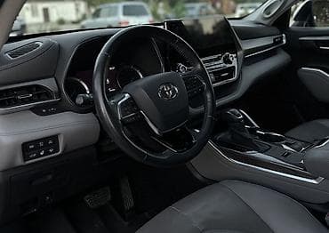 водный катер: Toyota Highlander: 2020 г., 2.5 л, Автомат, Гибрид, Кроссовер — 3