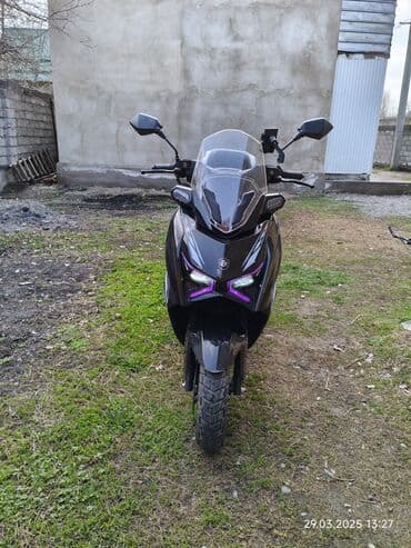 Макси-скутер 50 куб. см, Бензин, Б/у