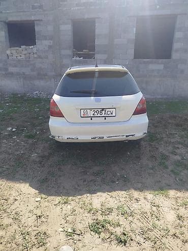 на сивик: Honda Civic: 2001 г., Автомат, Хэтчбэк — 5
