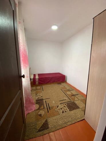 продаю дом алтын ордо по горького: 3 бөлмө, 49 кв. м, Жеке план, 5 кабат, Косметикалык ремонт — 5