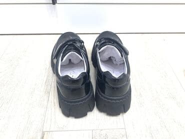 кожанные туфли: Черные лакированные туфли для детей от 9 лет с массивной рифленой — 7