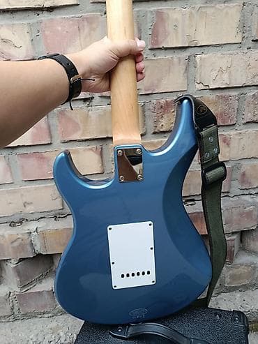 Гитары: Продам комплект: электрогитара Yamaha Pacifica 112J + комбик Ibanez — 6