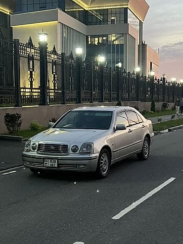Toyota Progres: 2000 г., 2.5 л, Автомат, Газ, Седан