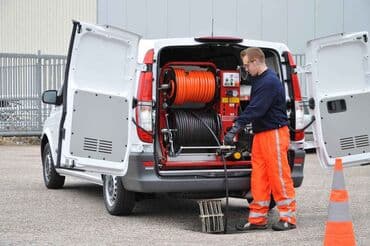 работа отдел кадров: Чистка канализации, Чистка люков, устранение засоров, продувка — 1