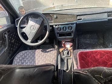 mercedes e13: Mercedes-Benz 190: 1993 г., Механика, Бензин, Седан — 4