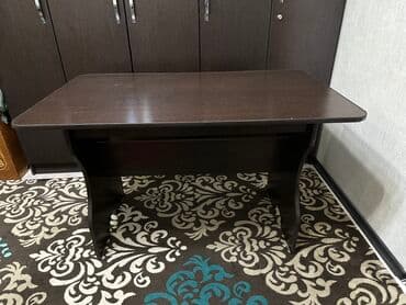 сколько стоит круглый стол: Небольшой стол прямоугольной формы с закругленными углами. Столешница — 1