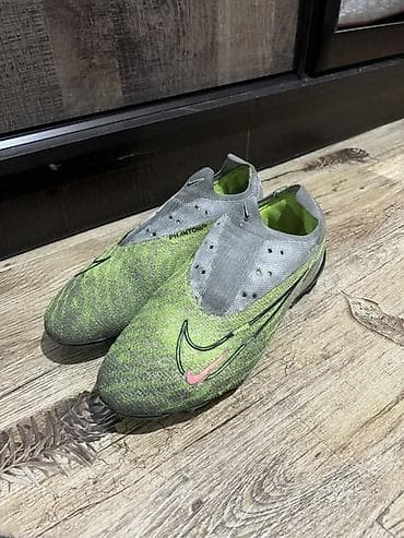 часы монако: Nike phantom 
Шнурки есть — 2