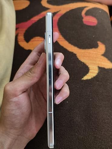 one plus pad: OnePlus 13, Б/у, 256 ГБ, цвет - Белый, 2 SIM — 6