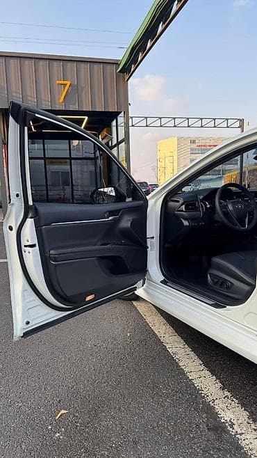 4runner 2010: Toyota Camry: 2019 г., 2.5 л, Автомат, Бензин, Седан — 5