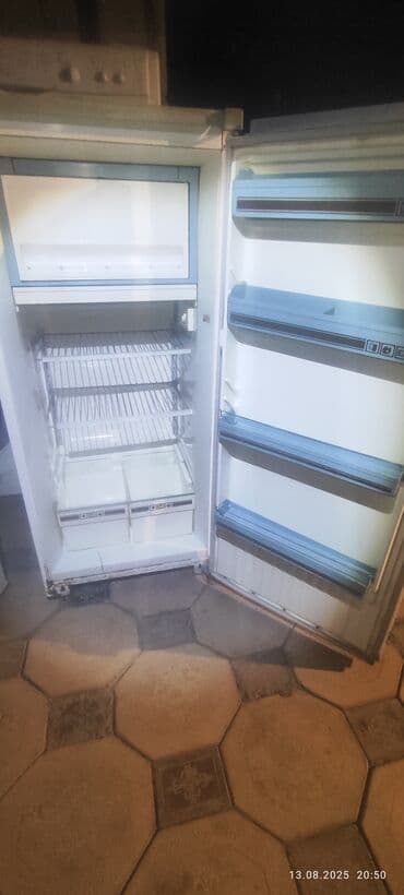 ТВ и видео: Холодильник Orsk, Б/у, Двухкамерный, De frost (капельный), 60 * 140 * 60 — 1