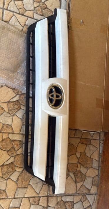 купить золотистого ретривера: Решетка радиатора Toyota Оригинал — 1