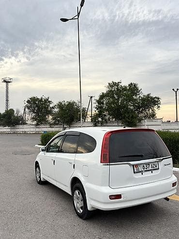 капот w211: Honda Stream: 2003 г., 1.7 л, Автомат, Бензин, Минивэн — 3