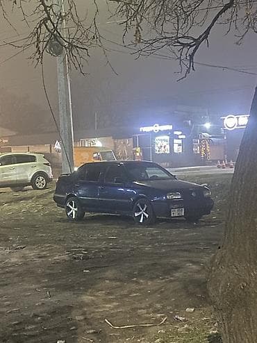 вента токмок: Volkswagen Vento: 1992 г., 1.8 л, Механика, Бензин, Седан — 7