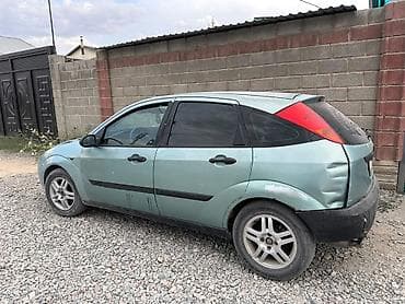 мондео 3: Ford Focus: 2001 г., Хэтчбэк — 2