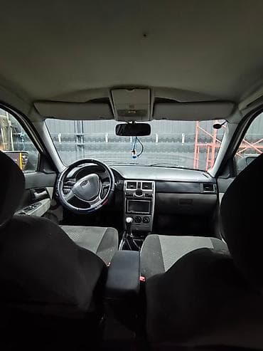 prius plus: ВАЗ (ЛАДА) Priora: 2010 г., 1.6 л, Механика, Бензин, Хэтчбэк — 5