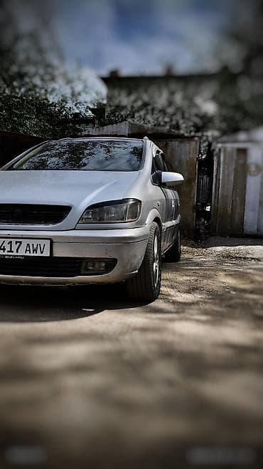 Subaru: Subaru Traviq: 2003 г., 2.2 л, Автомат, Бензин, Минивэн — 1