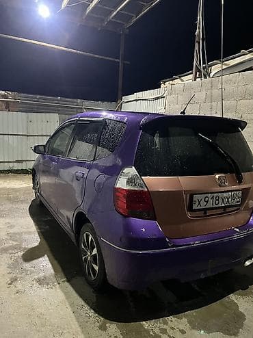 Honda Fit: 2005 г., 1.3 л, Автомат, Бензин, Хэтчбэк — 4