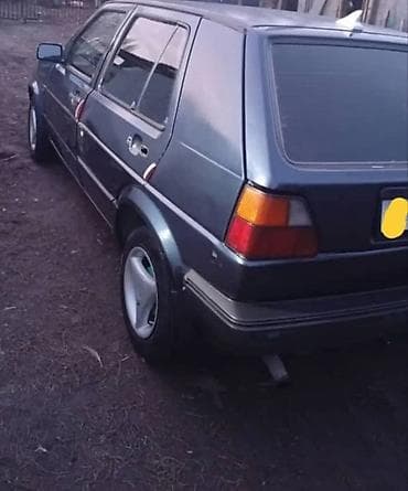 vw t3: Volkswagen Golf: 1989 г., 1.8 л, Ручные, Бензин, Хэтчбэк — 4