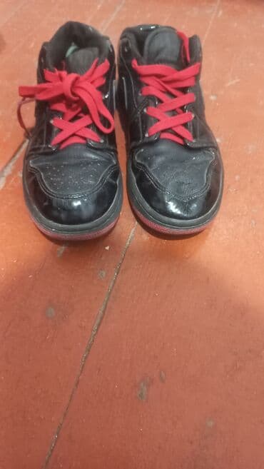 Ботинки: Мужские кроссовки, 36.5, Adidas, Б/у, цвет - Черный, Платная доставка — 4