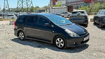 Toyota WISH: 2003 г., 1.8 л, Автомат, Бензин, Универсал