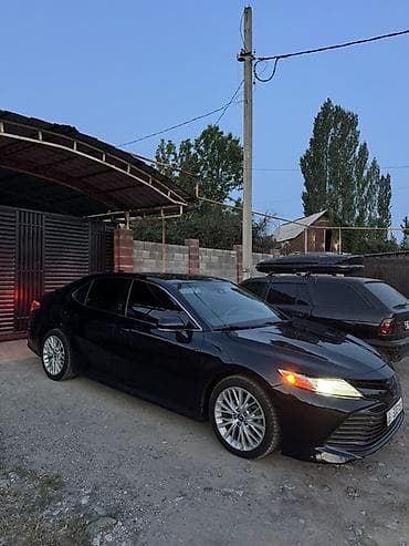 Toyota Camry: 2019 г., 2.5 л, Автомат, Бензин, Седан