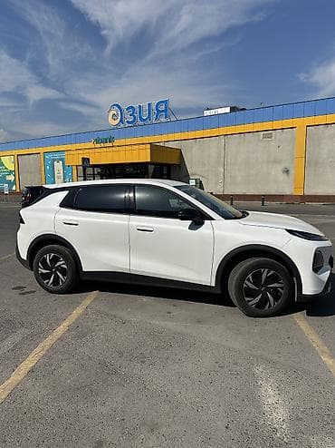 yangwang u8 цена: Changan Qiyuan Q05: 2026 г., Автомат, Электромобиль, Кроссовер — 3