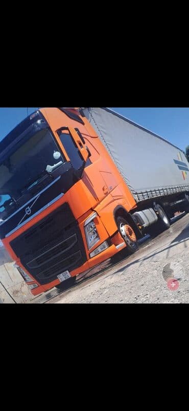 купить грузовой автомобиль с манипулятором бу: Тягач, Volvo, Шторный — 2