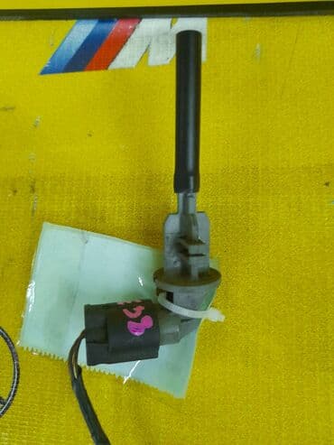 топливный датчик: Датчик уровня охлаждения жидкости   E60 E 53 E38 E46 E91 W220 W210 — 1