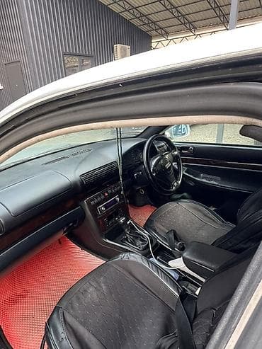 фолсваген б 4: Audi A4: 1998 г., Механика, Бензин, Седан — 7