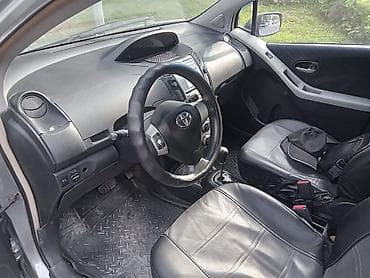 Toyota: Toyota Yaris: 2008 г., 1.3 л, Автомат, Бензин, Хэтчбэк — 9