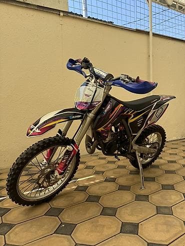 трёхколесный мотоцикл: Цена: за 3 мотоцикла (3.000 долларов $) торг уместен ВСЕ — 3