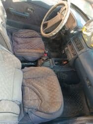 Audi 80: 1985 г., 1.8 л, Механика, Бензин, Седан