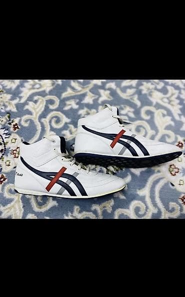 asic: Боксёрская обувь
Размер: 42 — 1