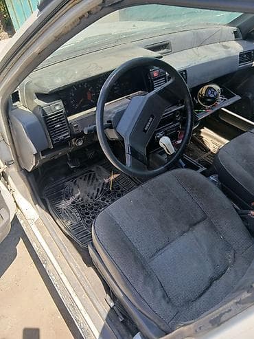 портер 2 салон: Nissan 370Z: 1989 г., Механика, Хэтчбэк — 6
